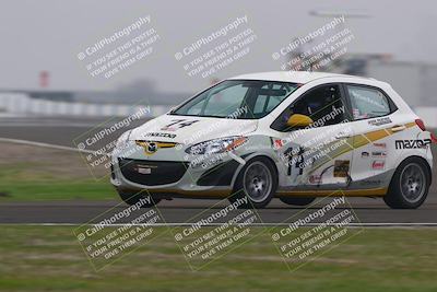 media/Jan-18-2026-CalClub SCCA (Sun) [[8bc6468723]]/Group 3 Race/Turn 1/